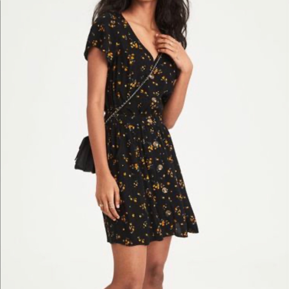 American Eagle button front dress!